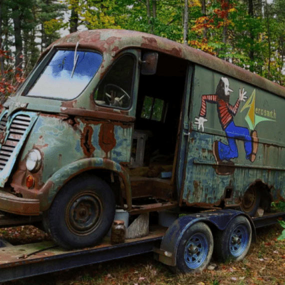 ORIGINAL AEROSMITH TOUR VAN FOUND IN SMALL MASSACHUSETTS TOWN BY “AMERICAN PICKERS”