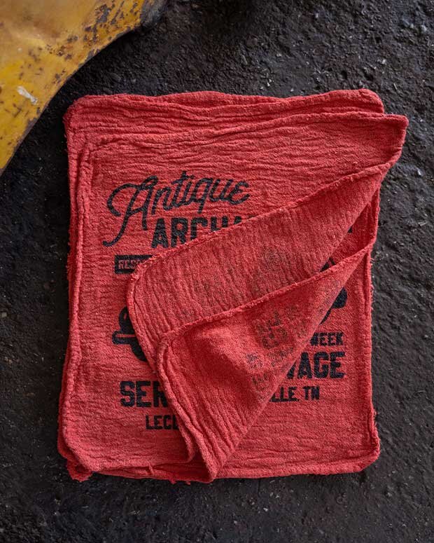 RED SERVICE & SALVAGE SHOP RAGS