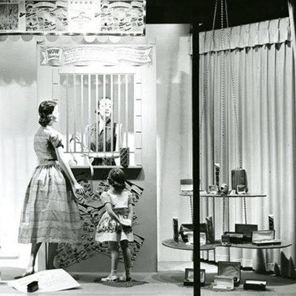 Von Maur 140 Years Of Tradition Antique Archaeology