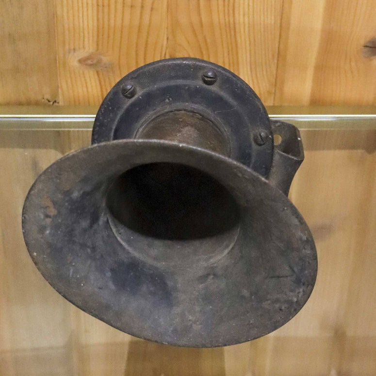 Ahooga Horn