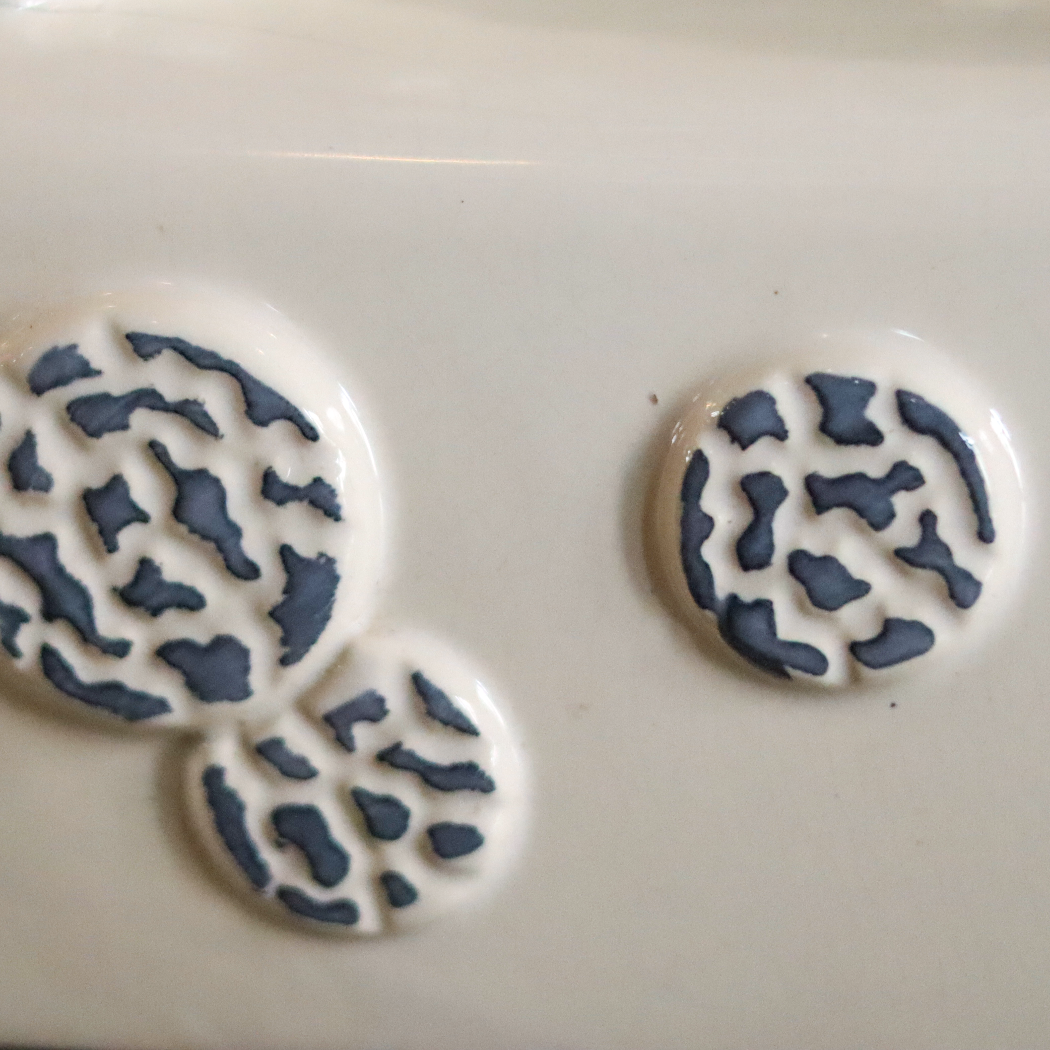 White Kron Mid Century Panther