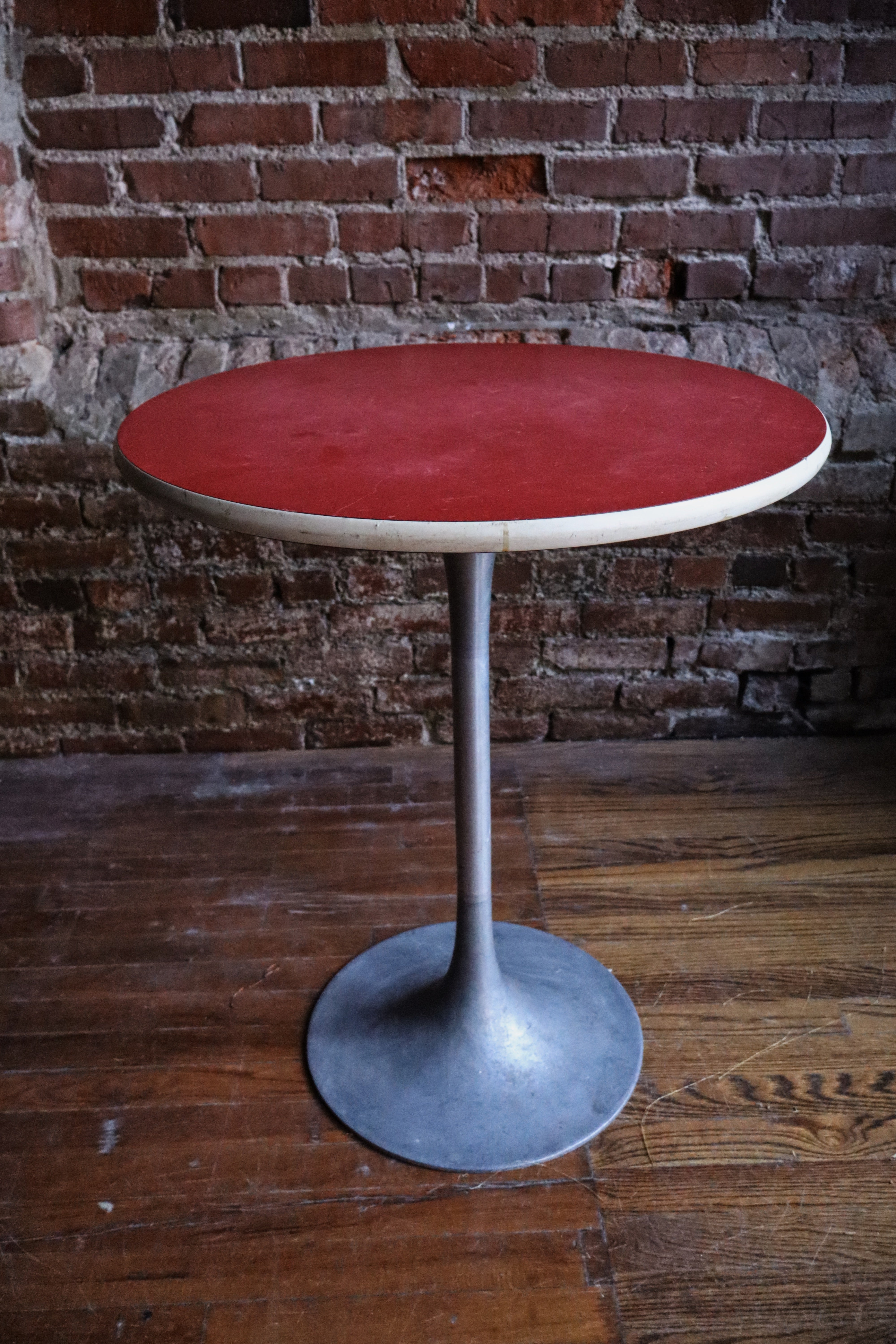 Tulip Table