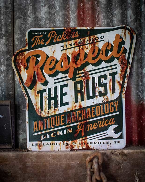 Rusty Wrench Sign